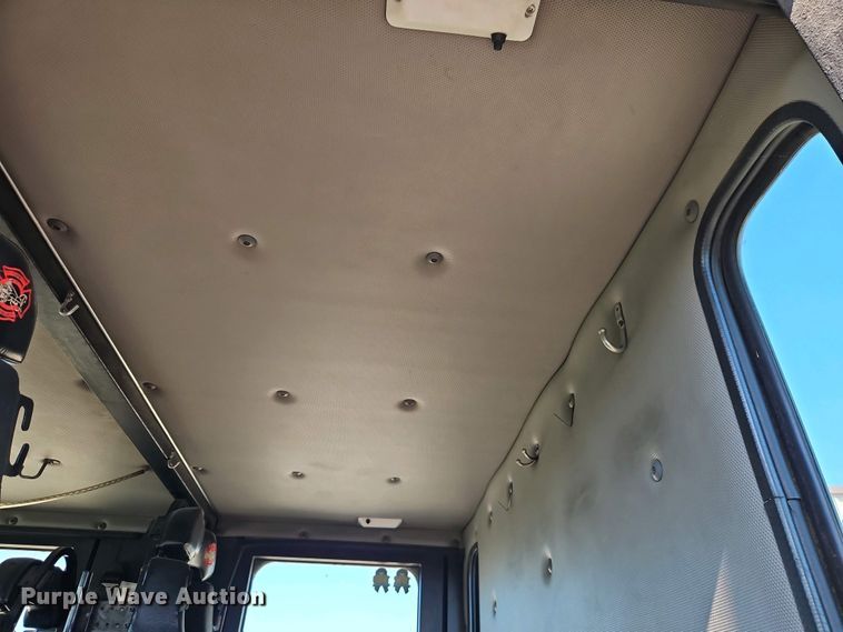 image for item EI8951 2006 HME 4465 900 cab and chassis