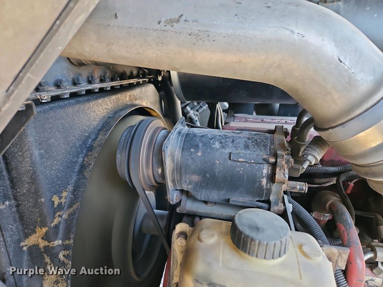 image for item EI8951 2006 HME 4465 900 cab and chassis