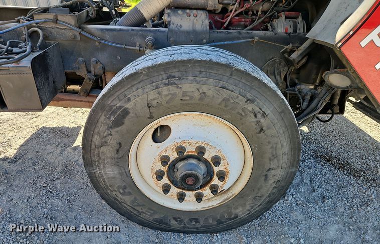 image for item EI8951 2006 HME 4465 900 cab and chassis