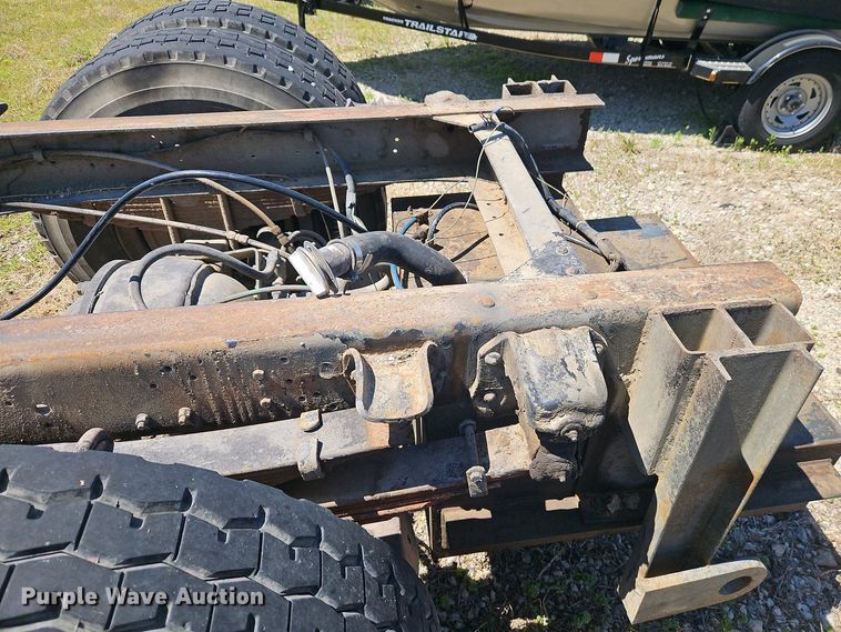 image for item EI8958 1980 Ford 8000 Custom Cab truck cab and chassis