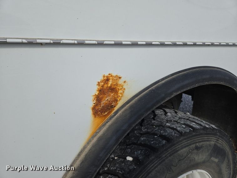 image for item EJ7421 2007 Freightliner Business Class M2 bucket truck