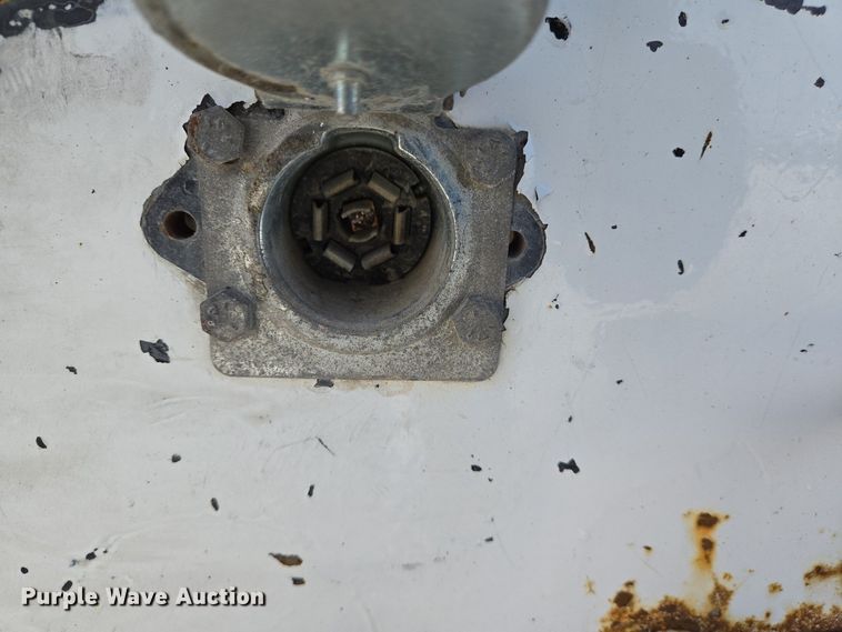 image for item EJ7421 2007 Freightliner Business Class M2 bucket truck