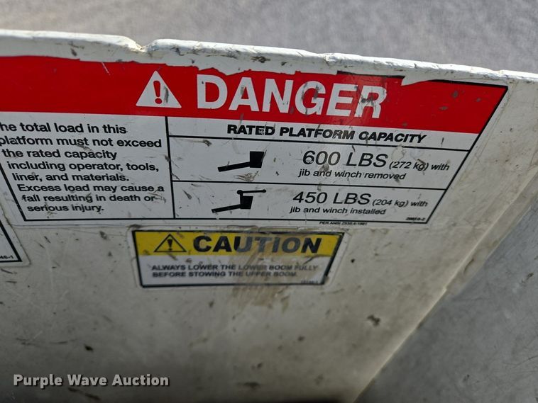 image for item EJ7421 2007 Freightliner Business Class M2 bucket truck