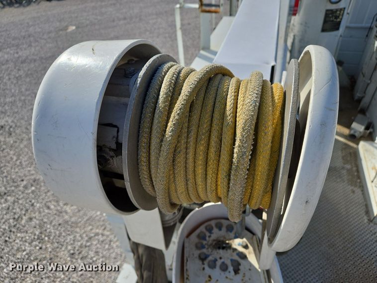 image for item EJ7421 2007 Freightliner Business Class M2 bucket truck