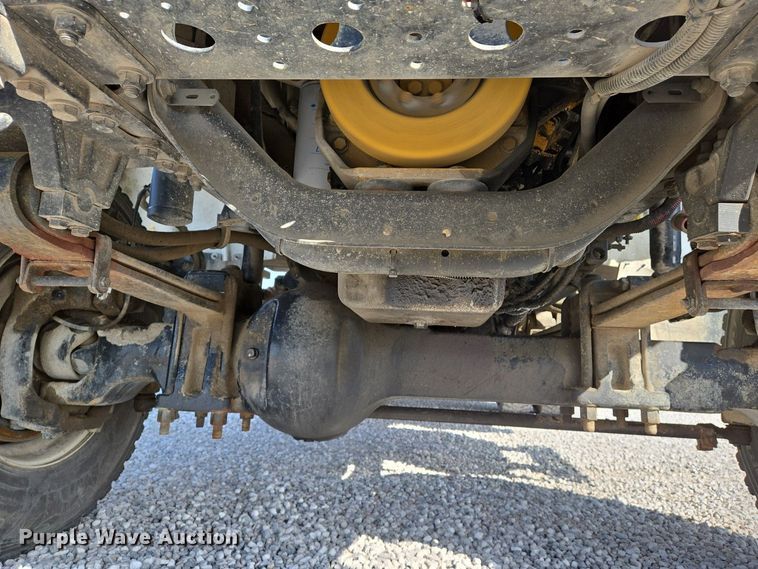 image for item EJ7421 2007 Freightliner Business Class M2 bucket truck