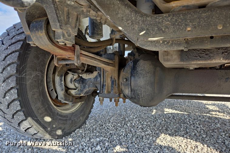 image for item EJ7421 2007 Freightliner Business Class M2 bucket truck