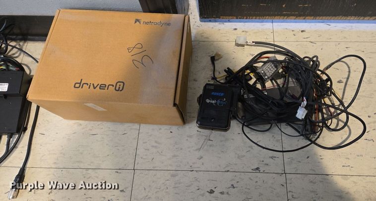 image for item EJ7435 Approximately 50 Rosco Dual vision in cab truck camera