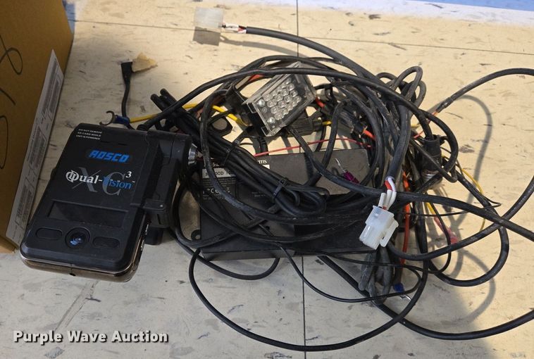 image for item EJ7435 Approximately 50 Rosco Dual vision in cab truck camera