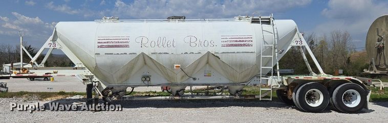 image for item EJ7436 1976 Fruehauf pneumatic dry bulk trailer