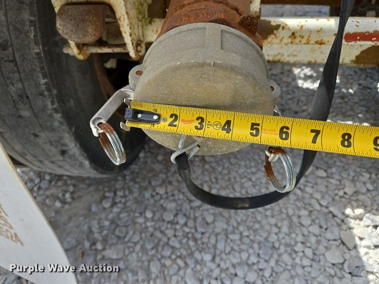 image for item EJ7436 1976 Fruehauf pneumatic dry bulk trailer