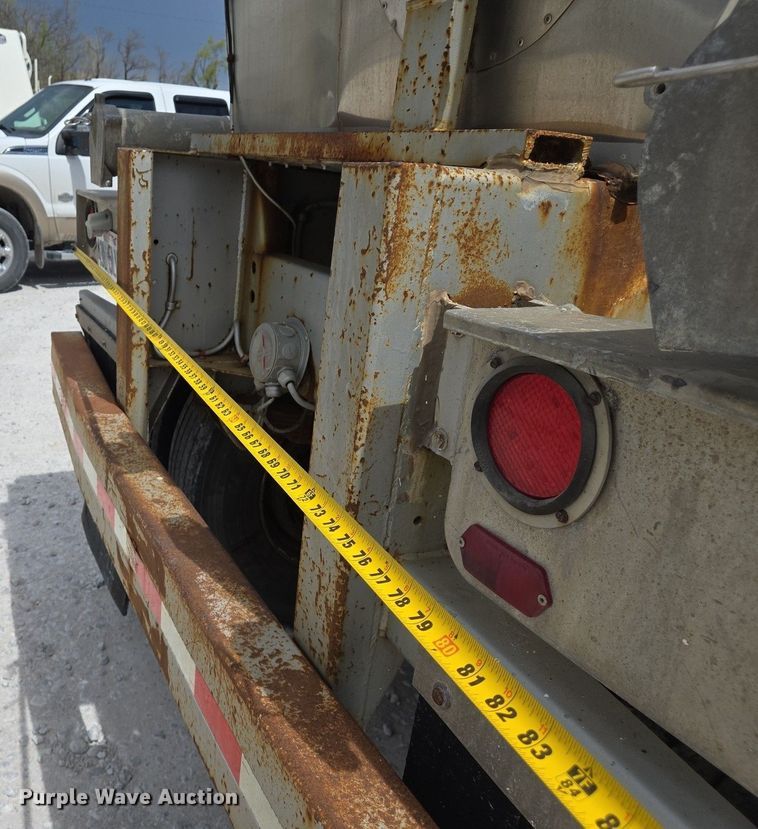 image for item EJ7438 1985 Brenner tank trailer