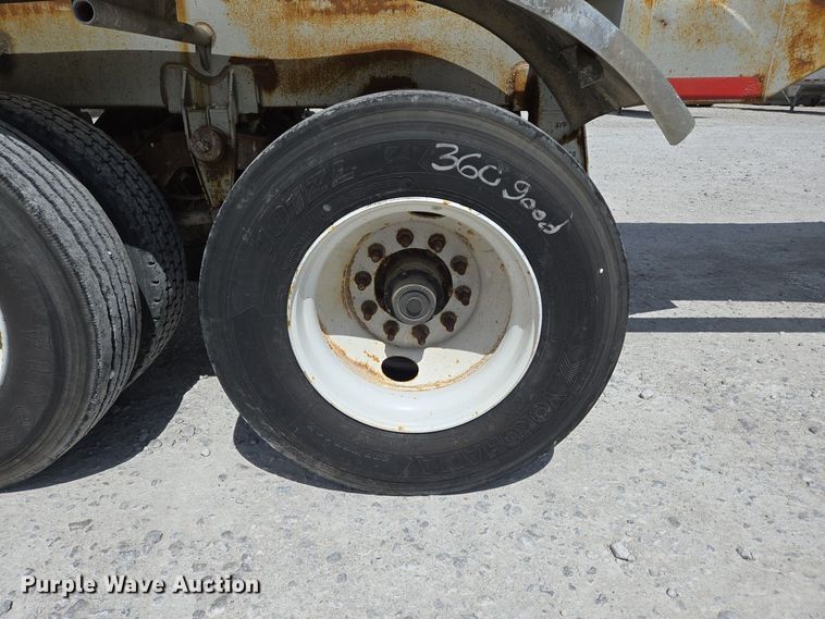 image for item EJ7438 1985 Brenner tank trailer