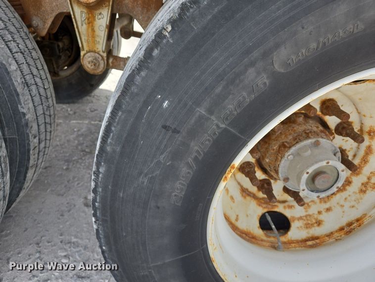 image for item EJ7438 1985 Brenner tank trailer