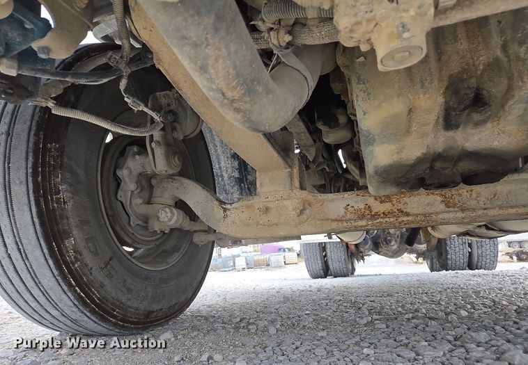 image for item EJ7439 2007 Freightliner semi truck