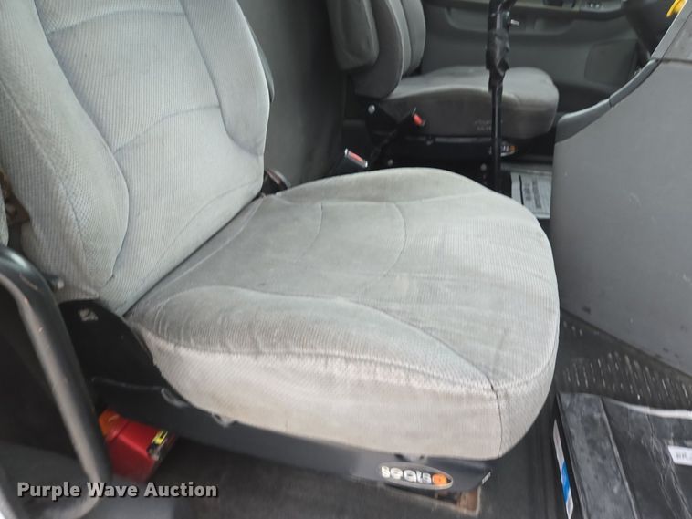 image for item EJ7439 2007 Freightliner semi truck