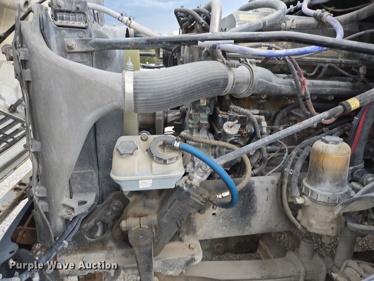 image for item EJ7439 2007 Freightliner semi truck