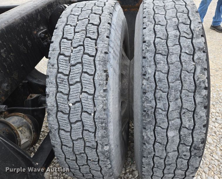 image for item EJ7439 2007 Freightliner semi truck