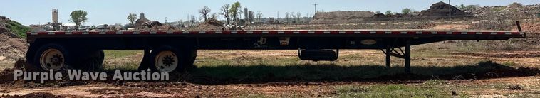 image for item EJ8629 2004 Fontaine FTW-5-8048WSAW flatbed trailer