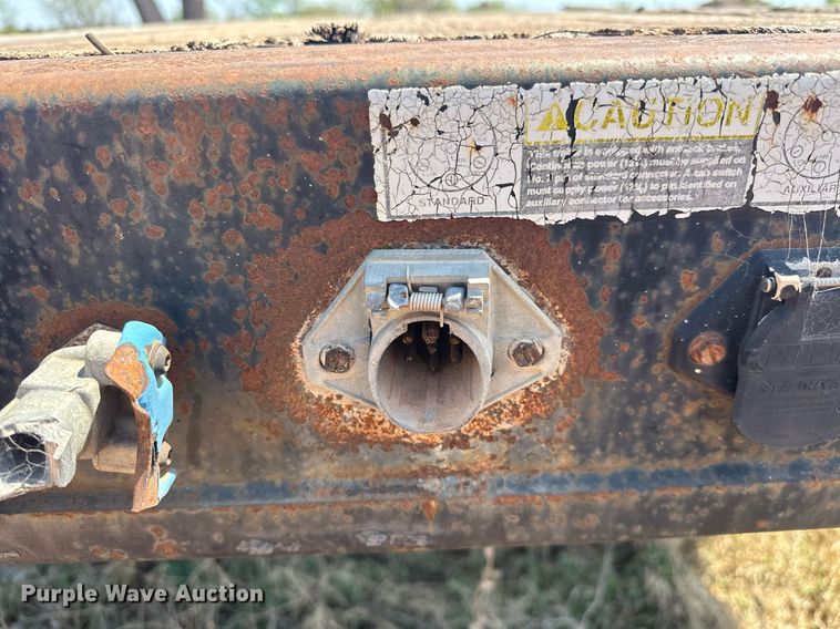 image for item EJ8629 2004 Fontaine FTW-5-8048WSAW flatbed trailer