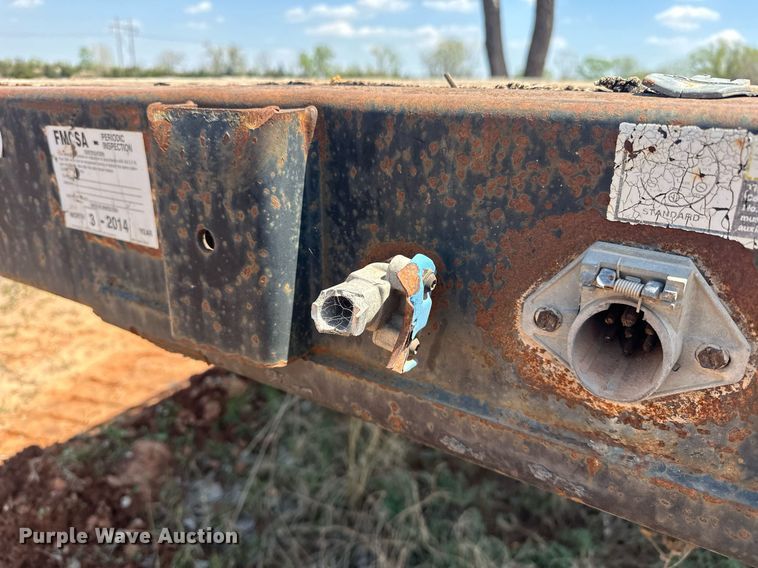 image for item EJ8629 2004 Fontaine FTW-5-8048WSAW flatbed trailer