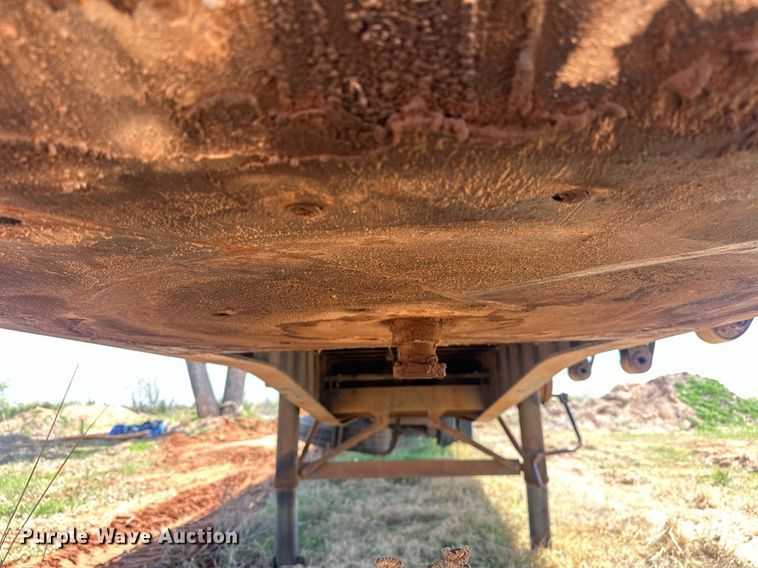 image for item EJ8629 2004 Fontaine FTW-5-8048WSAW flatbed trailer