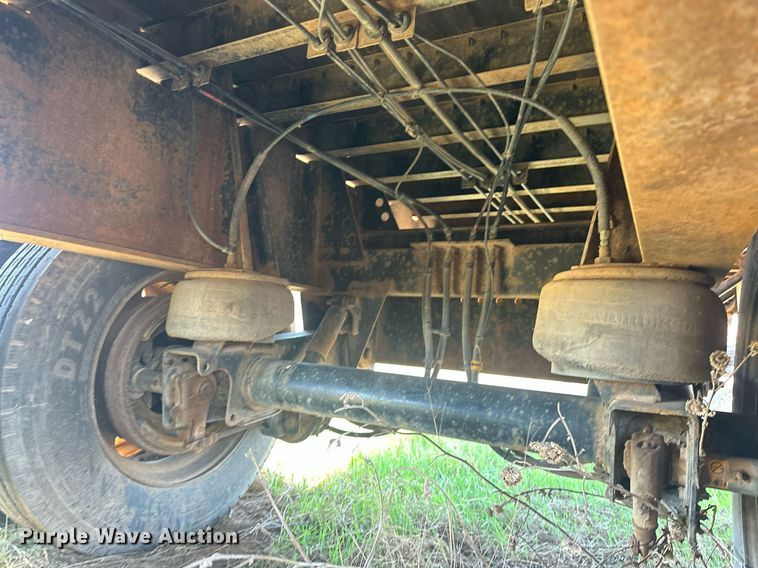 image for item EJ8629 2004 Fontaine FTW-5-8048WSAW flatbed trailer