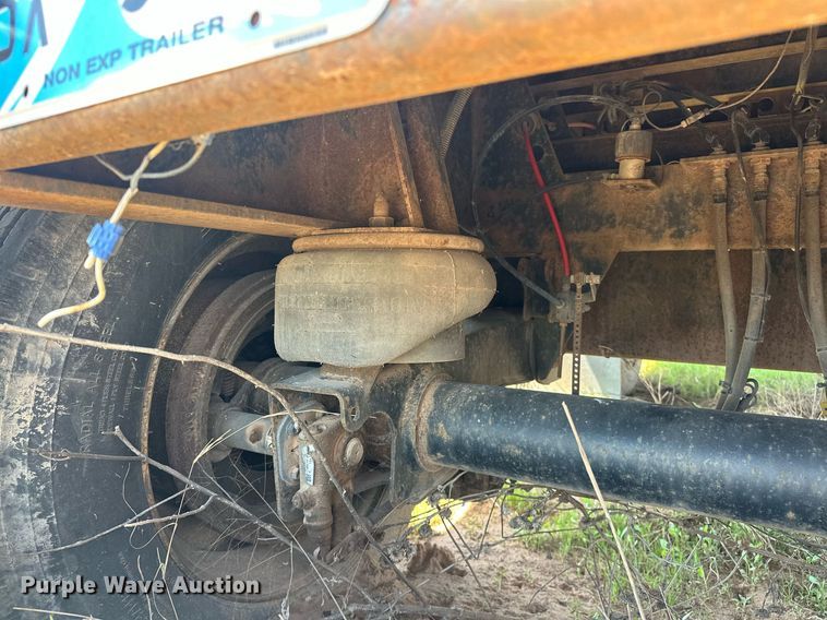 image for item EJ8629 2004 Fontaine FTW-5-8048WSAW flatbed trailer