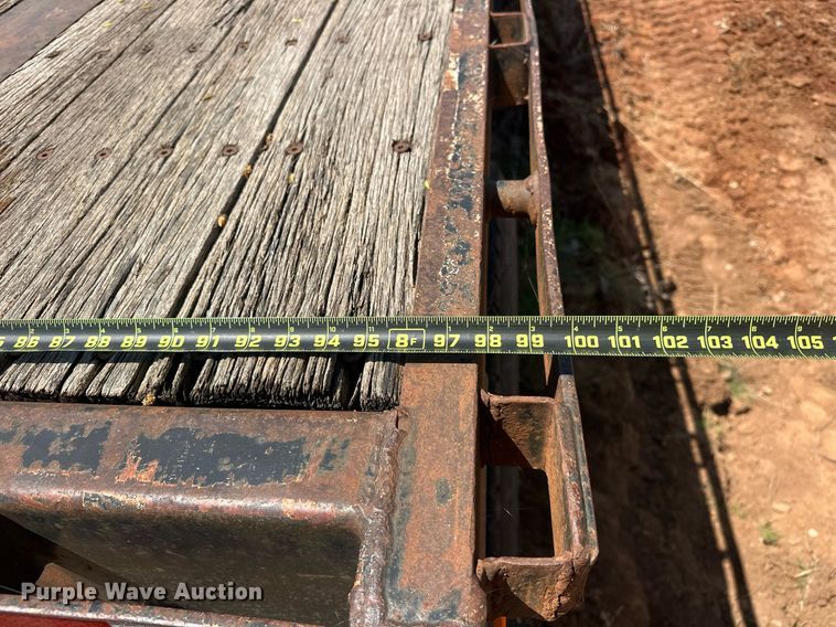 image for item EJ8629 2004 Fontaine FTW-5-8048WSAW flatbed trailer