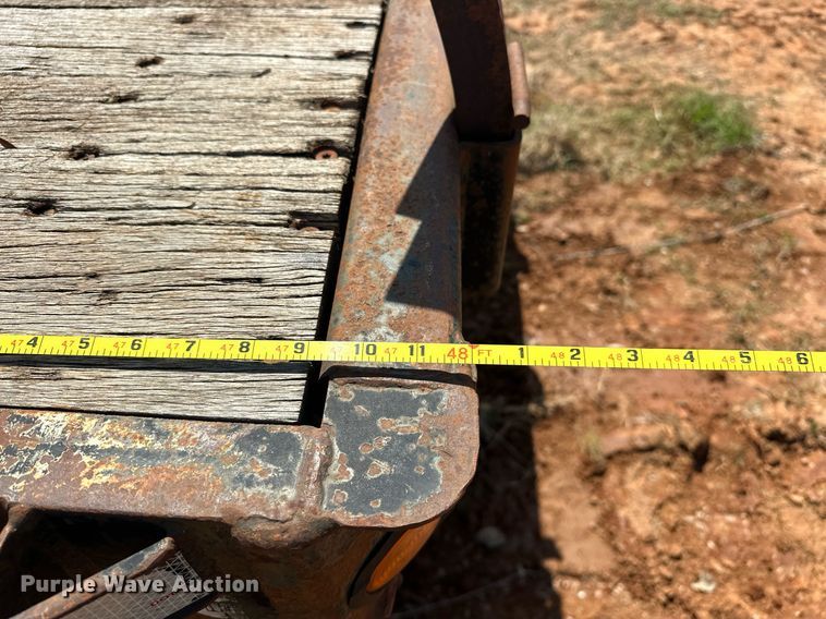 image for item EJ8629 2004 Fontaine FTW-5-8048WSAW flatbed trailer