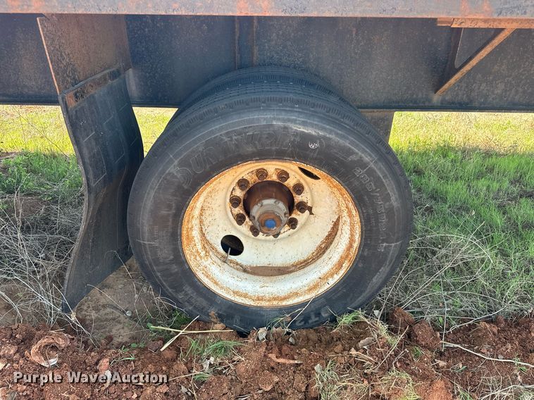 image for item EJ8629 2004 Fontaine FTW-5-8048WSAW flatbed trailer