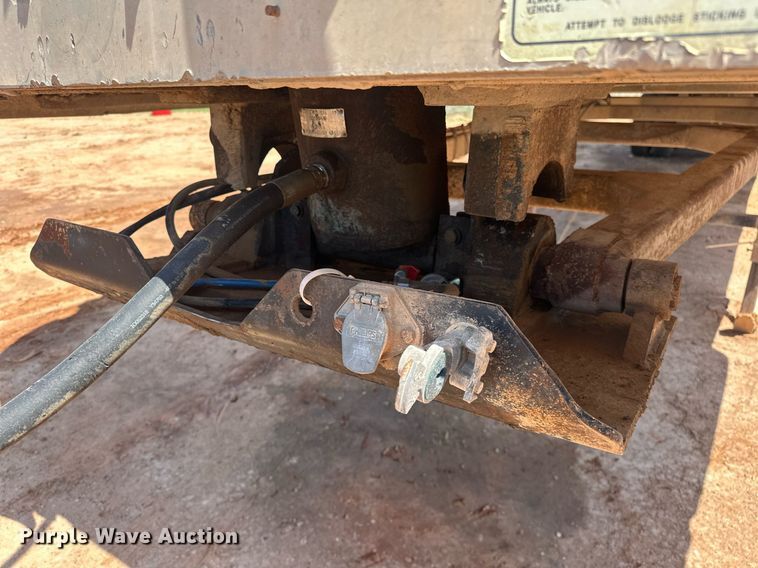 image for item EJ8630 1998 Vantage T-96-SS end dump trailer
