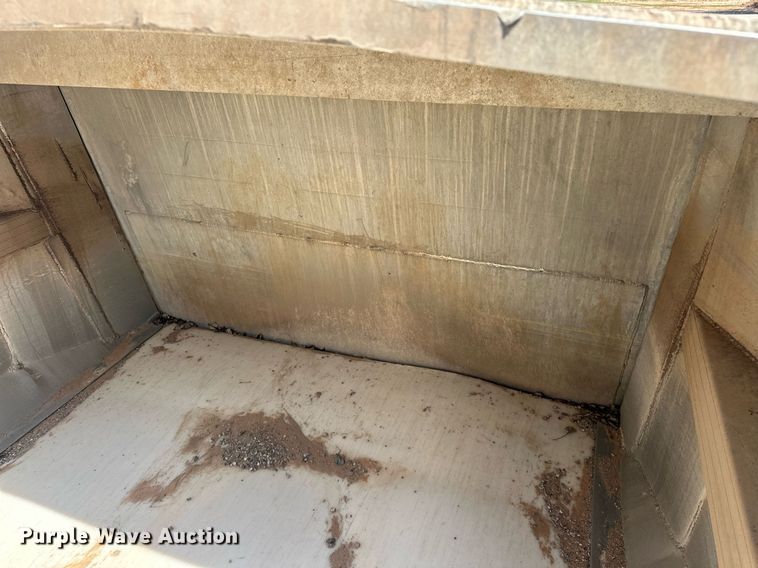 image for item EJ8630 1998 Vantage T-96-SS end dump trailer