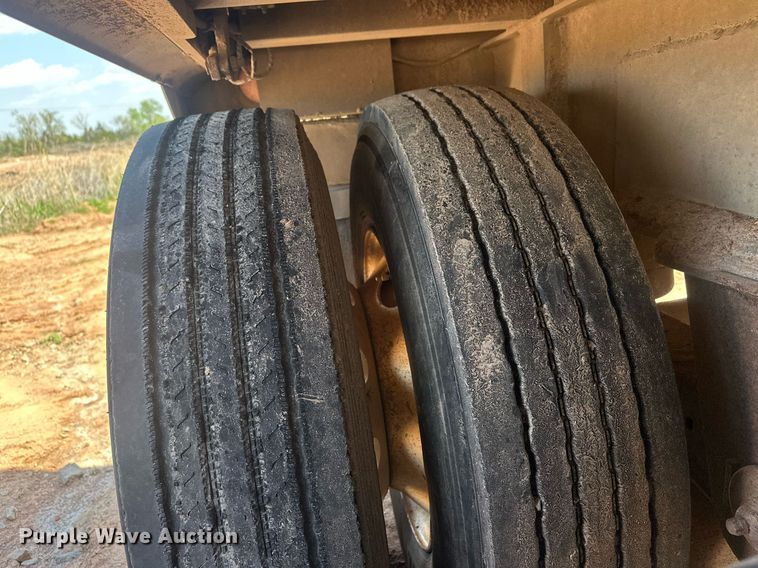 image for item EJ8630 1998 Vantage T-96-SS end dump trailer