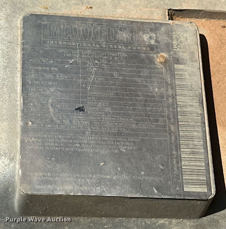 image for item EJ8633 2013 International  8600 semi truck