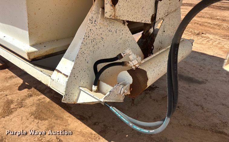 image for item EJ8634 1999 Corn Belt  S-4202 bottom dump trailer