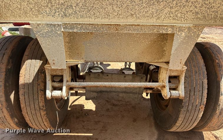 image for item EJ8634 1999 Corn Belt  S-4202 bottom dump trailer