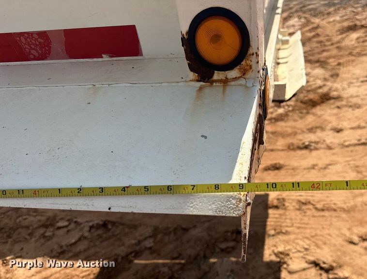 image for item EJ8634 1999 Corn Belt  S-4202 bottom dump trailer