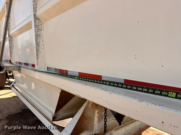 image for item EJ8634 1999 Corn Belt  S-4202 bottom dump trailer