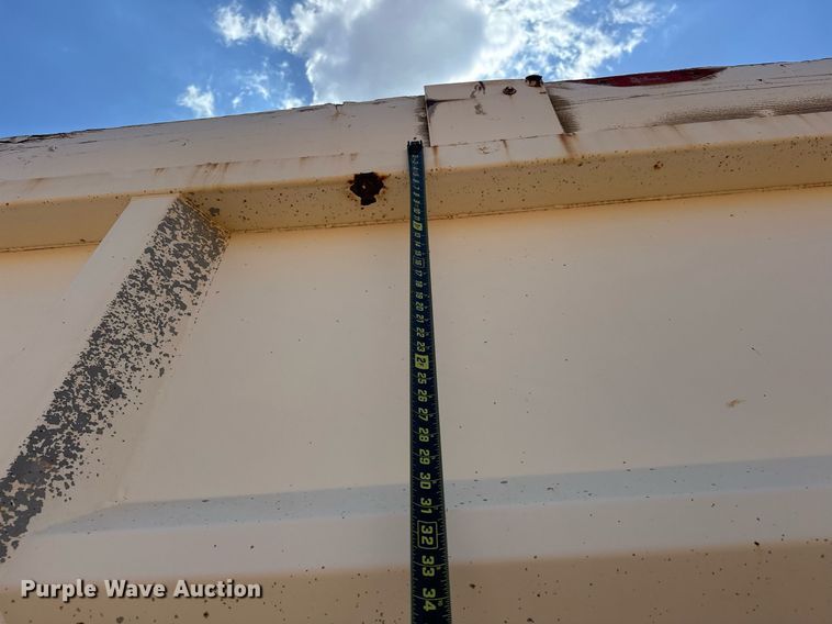 image for item EJ8634 1999 Corn Belt  S-4202 bottom dump trailer