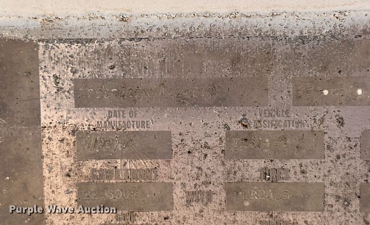 image for item EJ8634 1999 Corn Belt  S-4202 bottom dump trailer