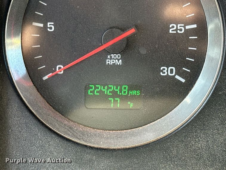 image for item EJ8662 2014 Kenworth T660 semi truck