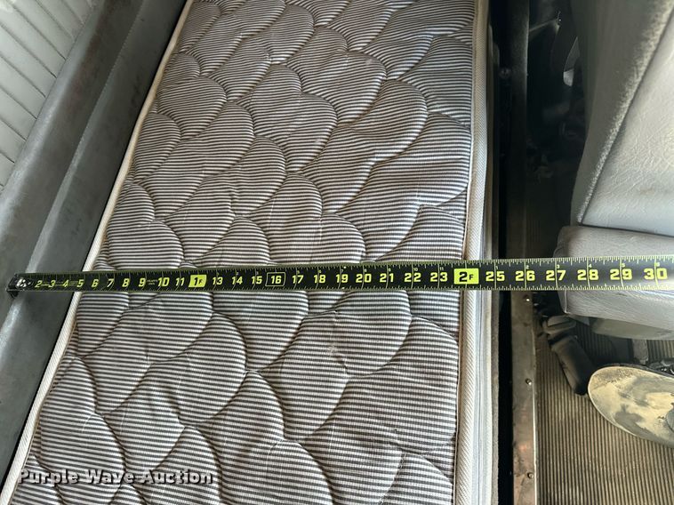 image for item EJ8662 2014 Kenworth T660 semi truck