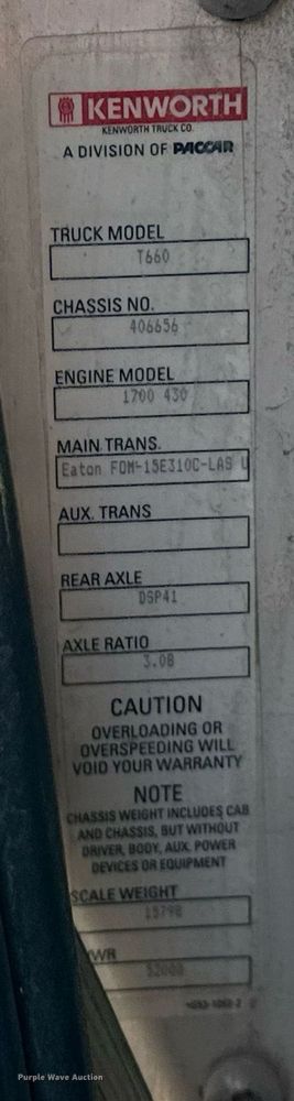 image for item EJ8662 2014 Kenworth T660 semi truck