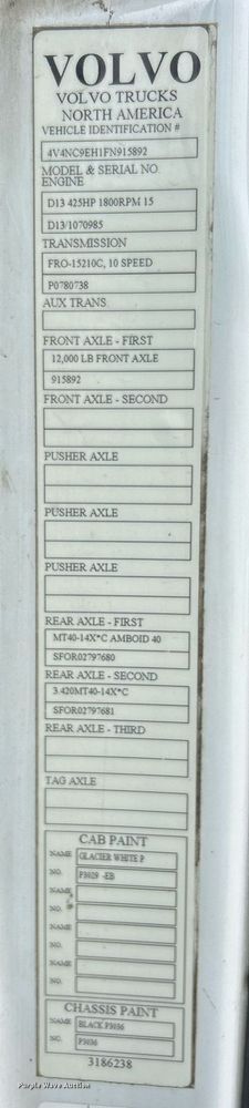 image for item EK2862 2015 Volvo VNL semi truck