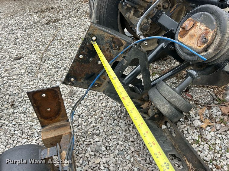 image for item EK2865 (2) lift axles