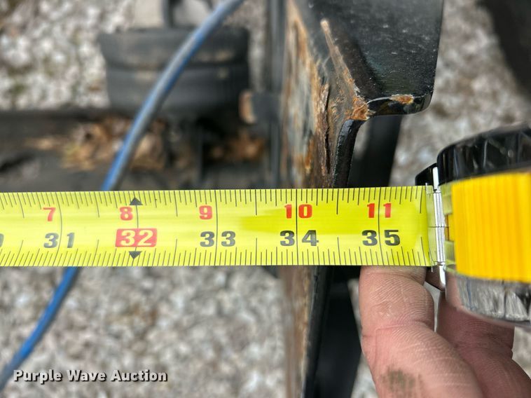 image for item EK2865 (2) lift axles