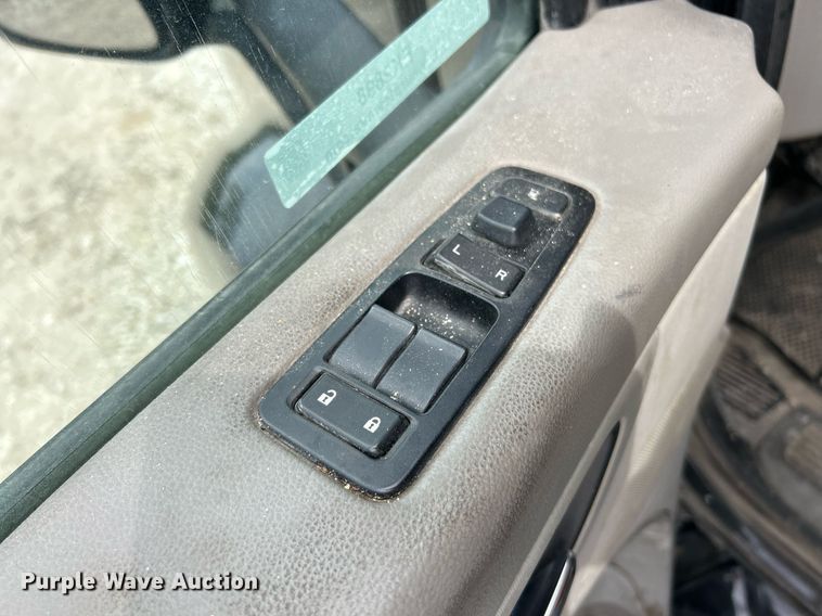 image for item EK2898 2019 Peterbilt 579 semi truck