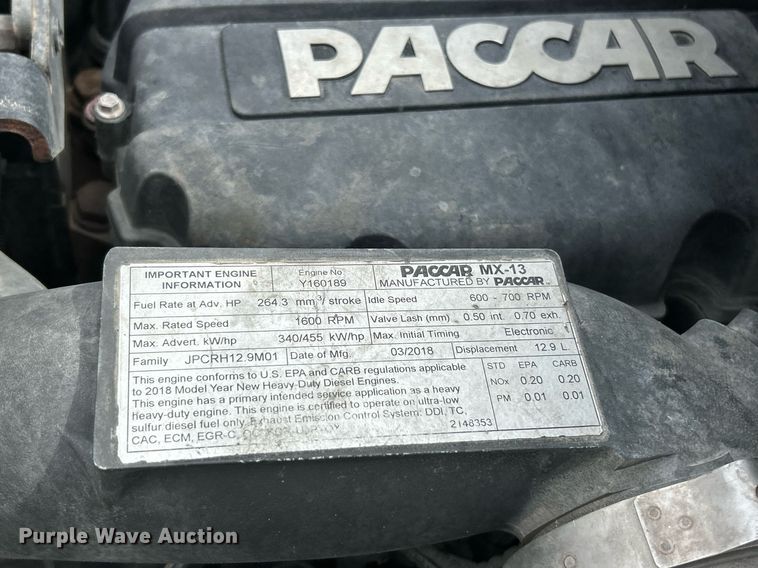 image for item EK2898 2019 Peterbilt 579 semi truck