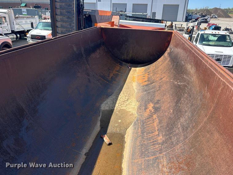 image for item EK2917 2007 Dierzen Kewanee Heavy Ind. Trailers, Inc. Pit Boss TA23QE963SP end dump trailer