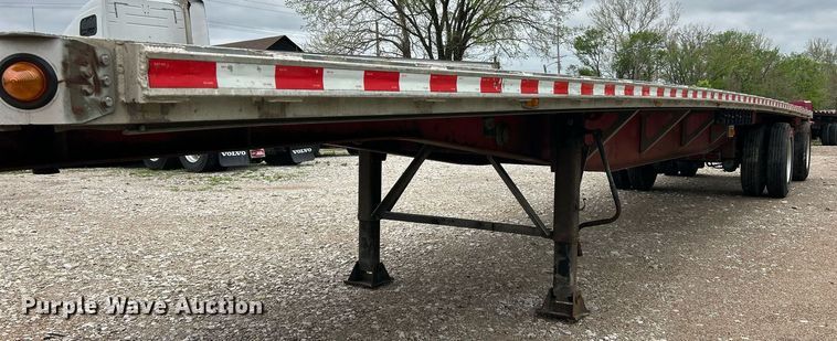 image for item EK2949 2005 Fontaine RFTW1-8048WSAWK flatbed trailer